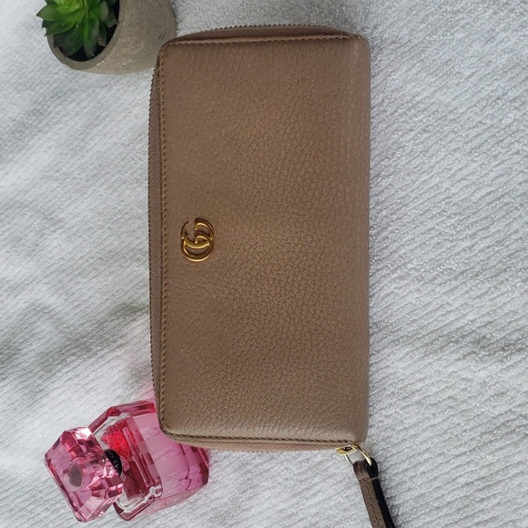 Gucci Marmont zippy long wallet - Picture 2 of 16